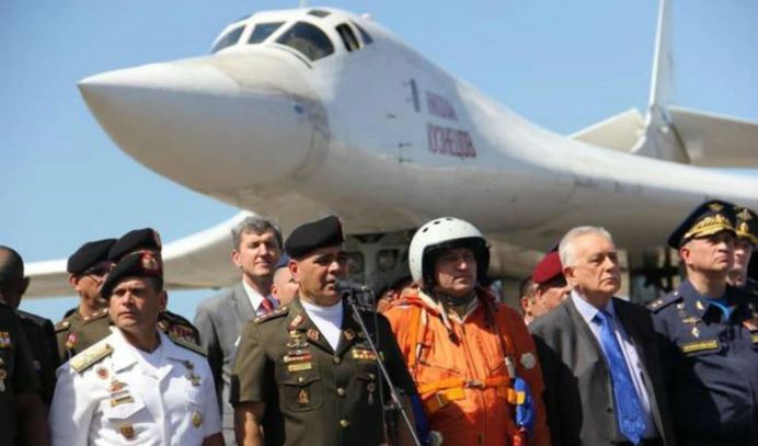 Nicolás Maduro resucita la Guerra Fría en el Caribe