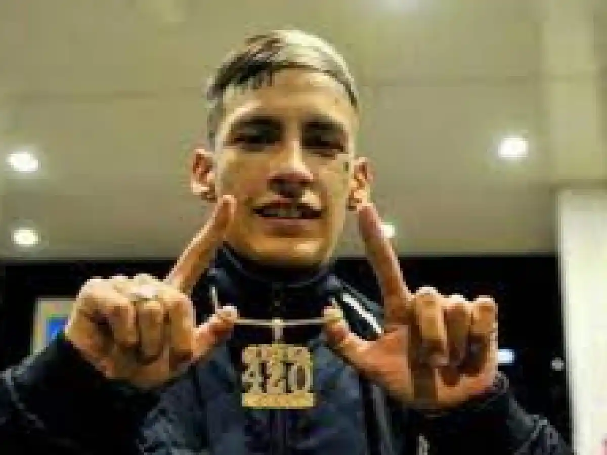 El denunciante de L-Gante insiste en que fue amenazado con un arma y pide que no se libere al cantante