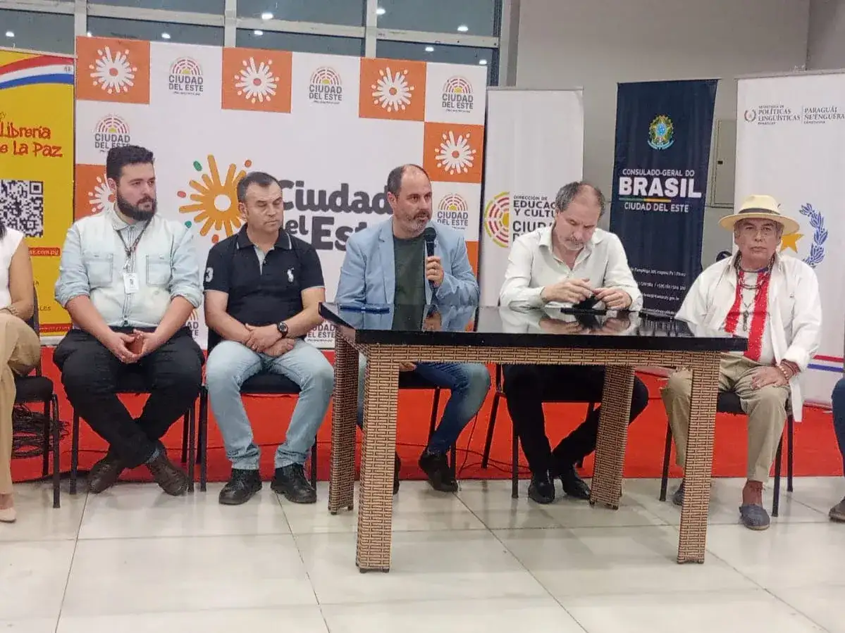 La Editorial Unicen estuvo presente en la primera Feria Internacional del Libro.