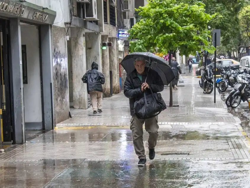 Alerta naranja por tormentas fuertes para Rosario y el sur provincial