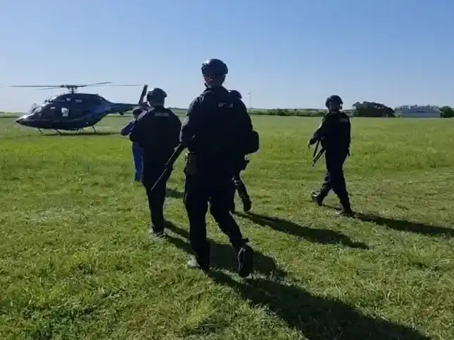 Encapuchados en lancha atacaron a tiros una embarcación de la Policía de Entre Ríos