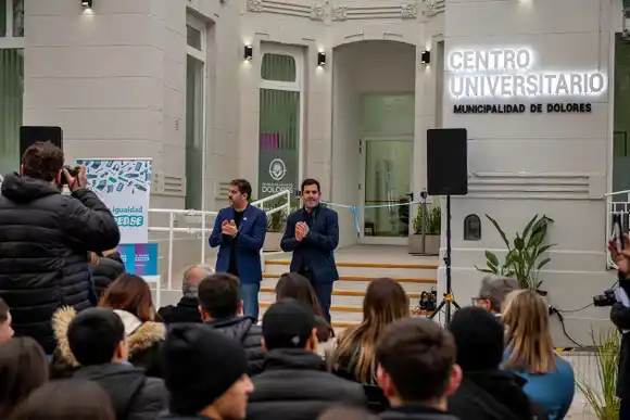 Así es la nueva universidad que inauguraron en Dolores: abrió con cuatro aulas, dos carreras y entrega de netbooks