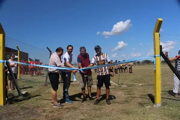 Deportivo Gurises inauguró su cancha y cumplió una de sus metas