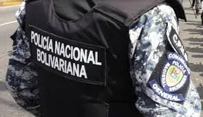 ¡EN ARAGUA ESTA DURA LA COSA! Policía salva a incautos de los bandidos del MarketPlace