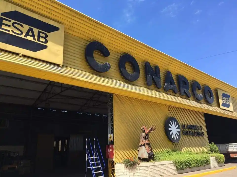 Sustrajeron moto del estacionamiento de la fábrica Conarco en ruta 2