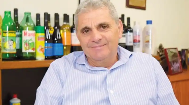 "Tendrían que irse un montón del gabinete", dijo Víctor Fera y se comprometió a seguir con precios debajo de los "esenciales"