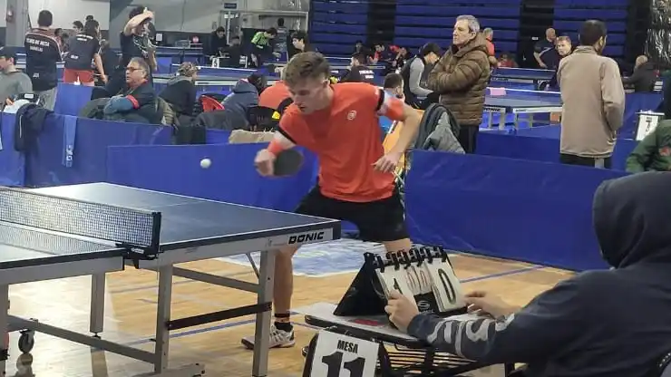 Agustín Baldasarri, tenimesista necochense