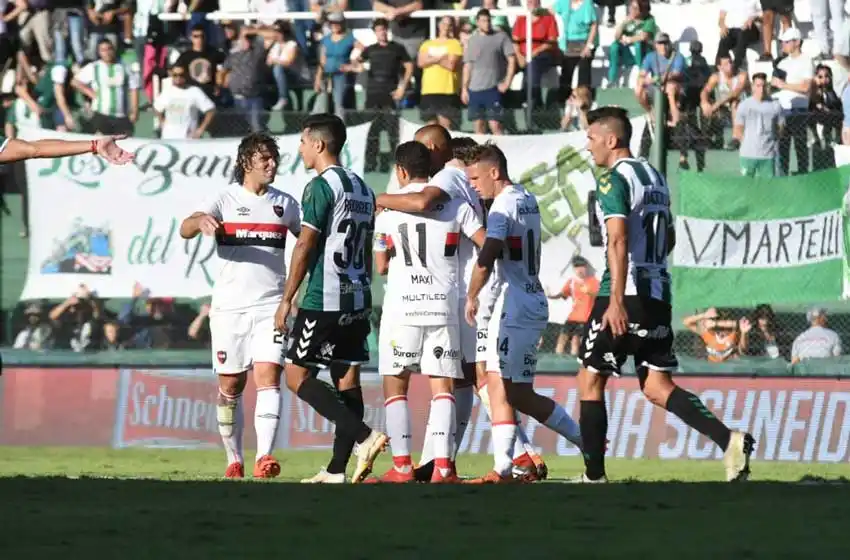 Newell’s jugó mal pero hizo negocio en el Sur