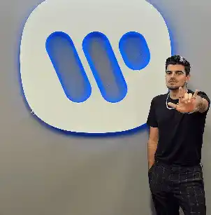 Jonathan Moly está con Warner. Foto Instagram