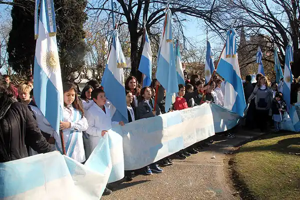 Actos para recordar a Güemes, Belgrano y Brown