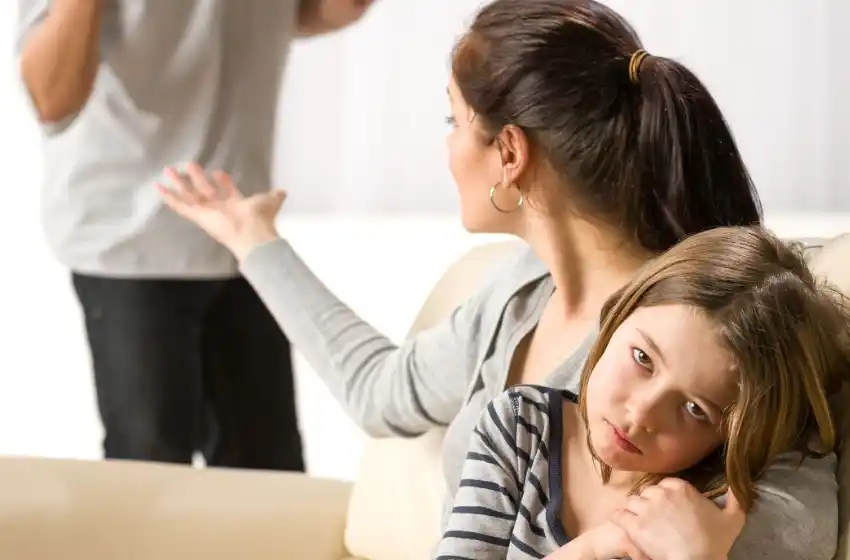 La justicia autorizó la notificación de una demanda alimentaria al padre de un adolescente a través de WhatsApp