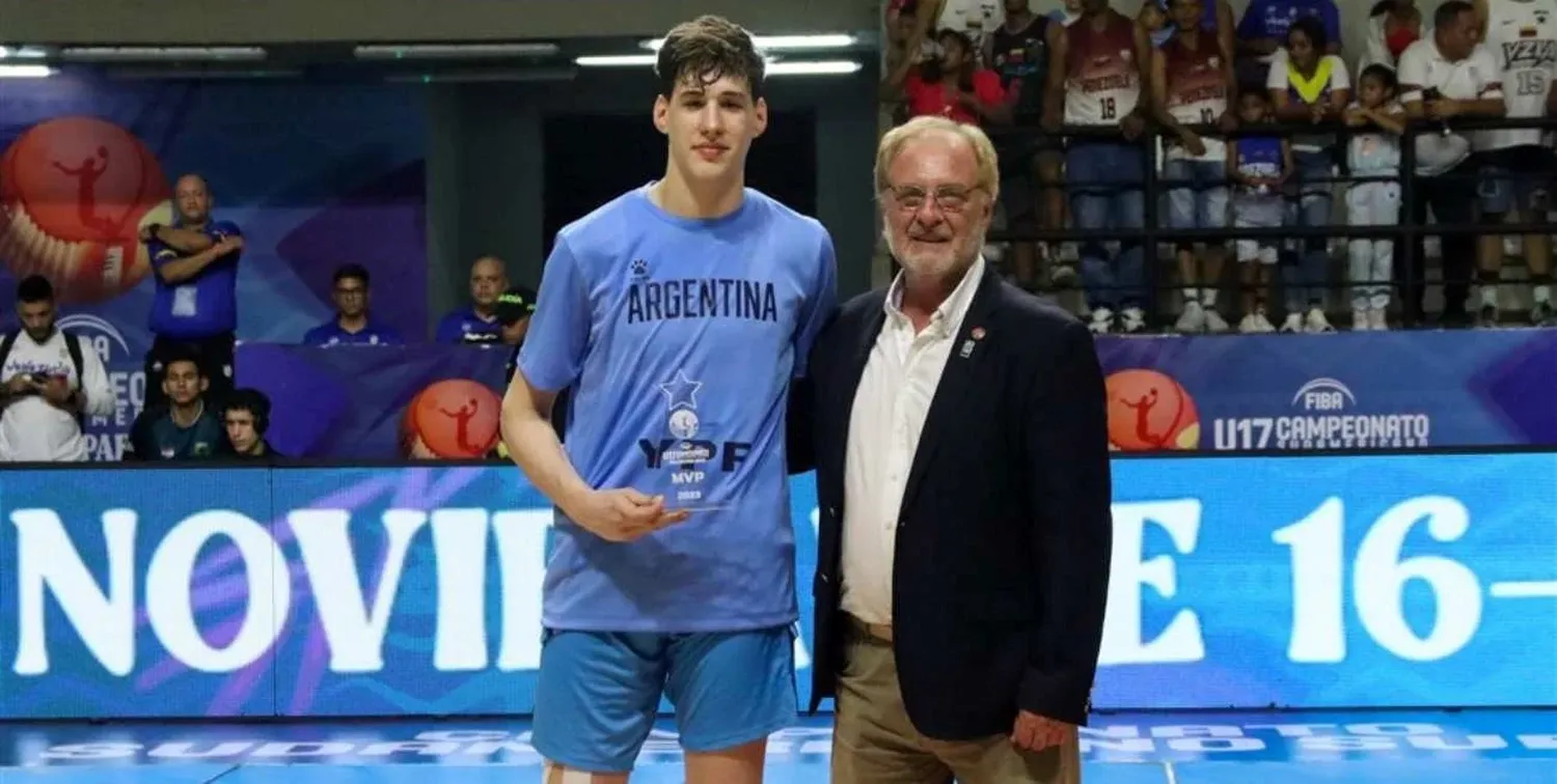 Felipe Minzer, el escolta de 1,97 metros surgido de Santa Paula de la ciudad de Gálvez.