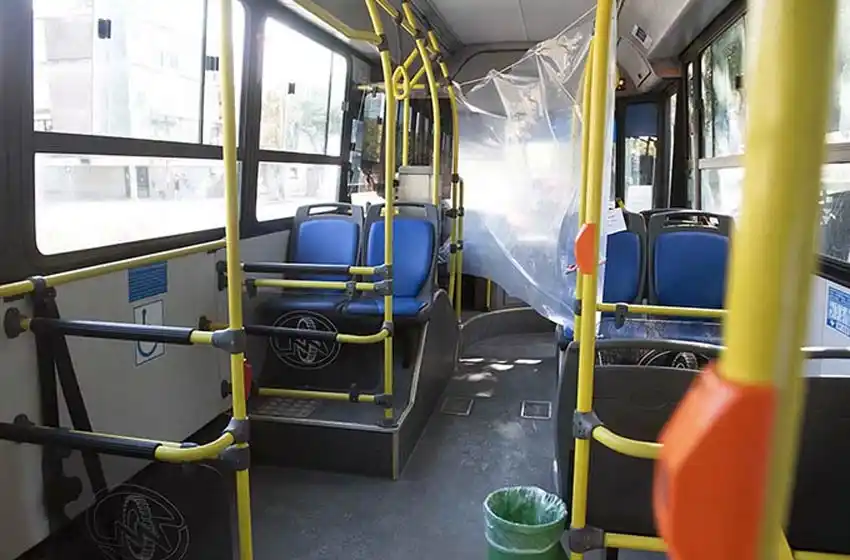 El paro de colectivos se extenderá hasta el próximo miércoles