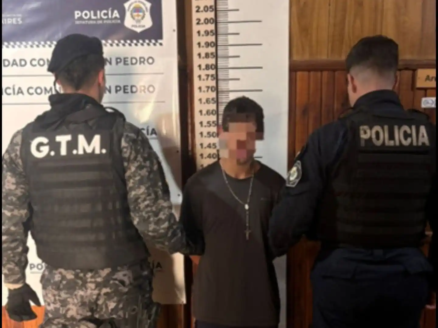 El joven fue interceptado por la Policía Motorizada en la esquina de Cruz Roja y Saavedra.