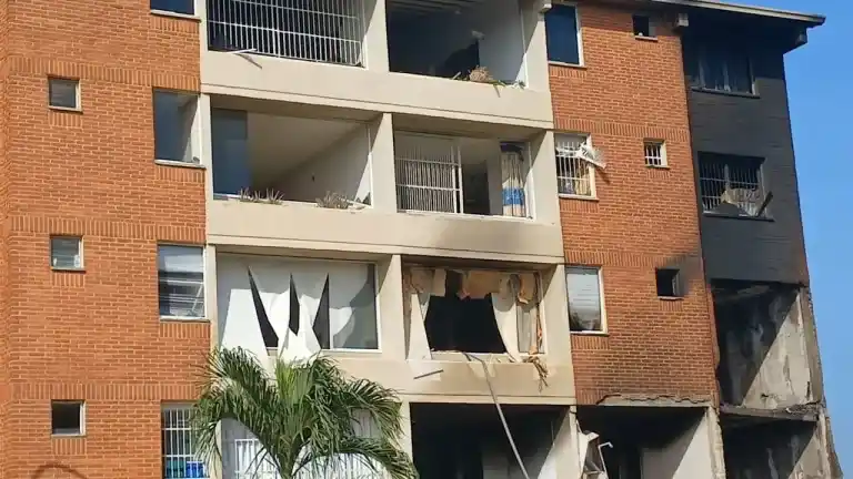 Alarma en Barcelona por explosión en una residencia: INCENDIO CONTROLADO Y UNA PERSONA HERIDA (+Video)