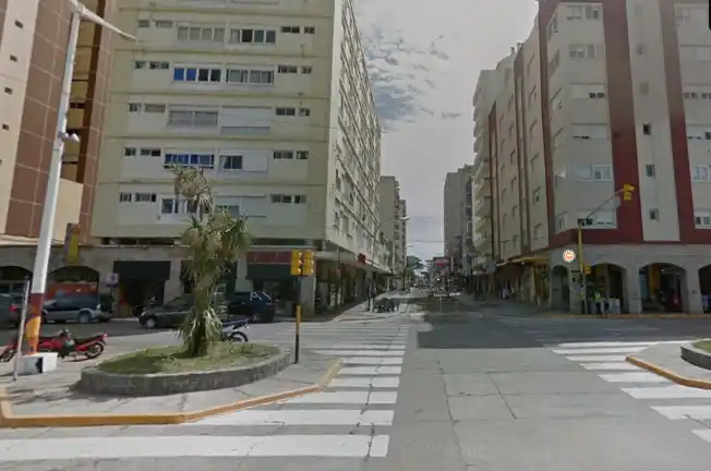 Sustrajo objetos junto a menores de 14 y 17 años