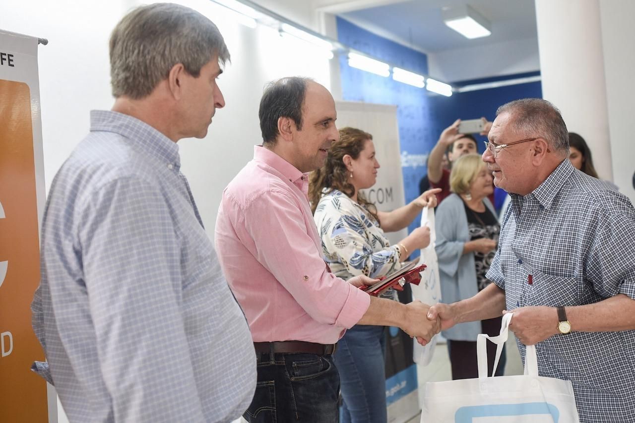 Con más de 11.700 unidades, se completó la entrega de tablets