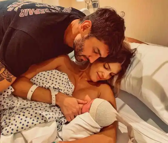 Mery del Cerro presentó a Cala después de "un parto largo y duro"
