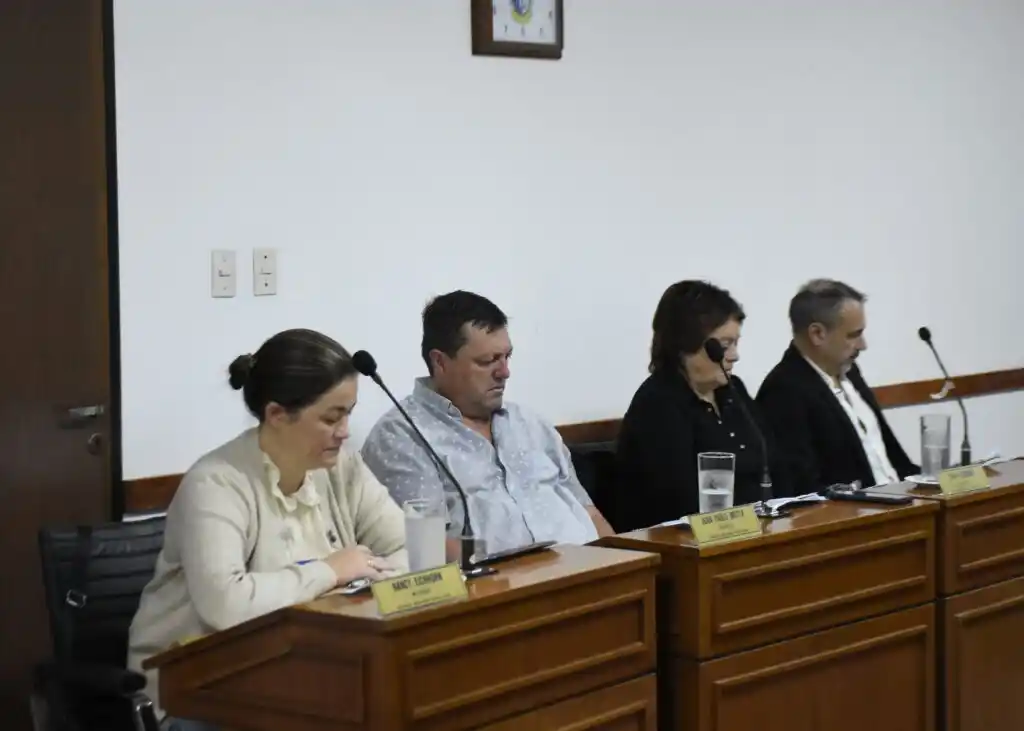 Sesión en Crespo: amplio acuerdo en proyectos y críticas en el plano político