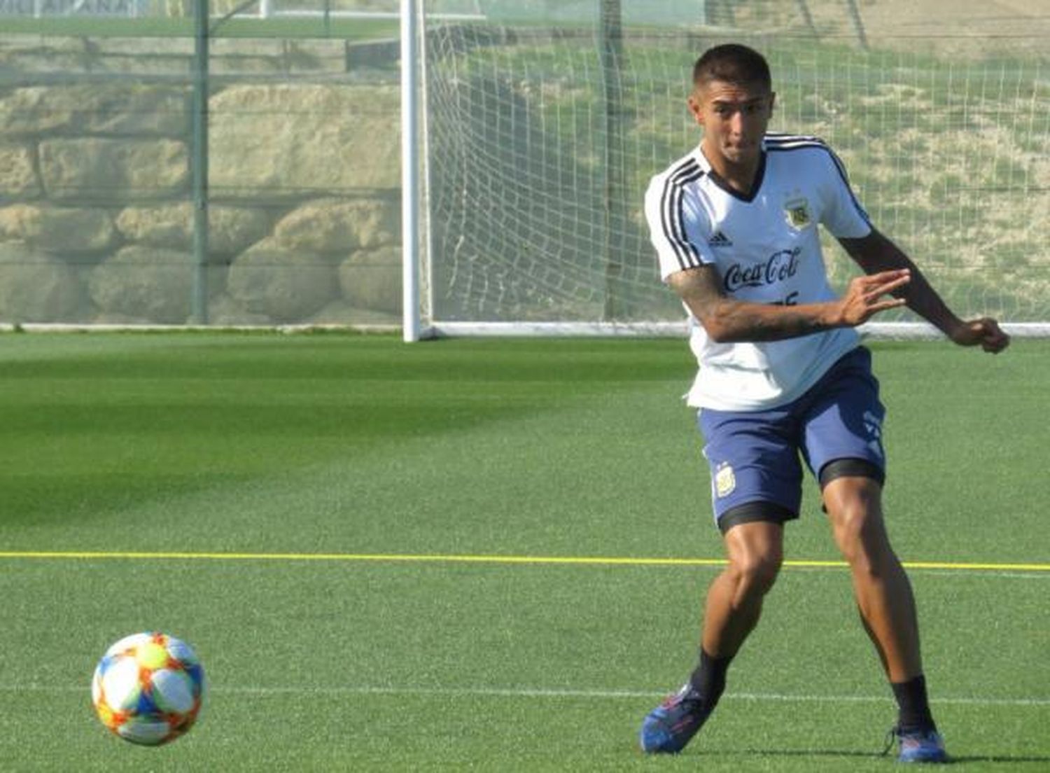 Almendra se iría a Napoli y Boca haría la mejor venta de toda su historia
