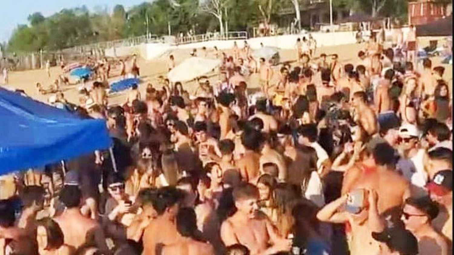 Villa Urquiza: intendente reconoció descontrol en la playa