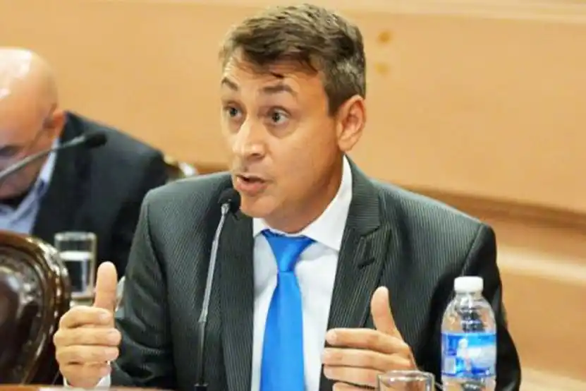 Se aprobó la regulación de la publicación de avisos laborales