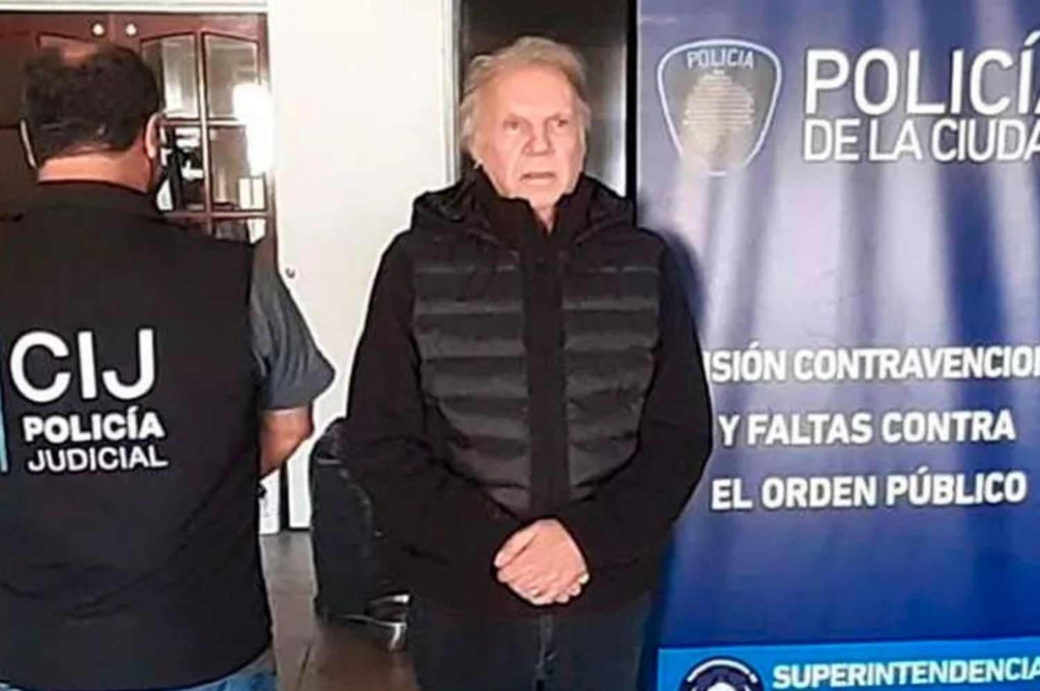 Detuvieron a Alberto Ferriols luego de encontrar un arsenal en su casa