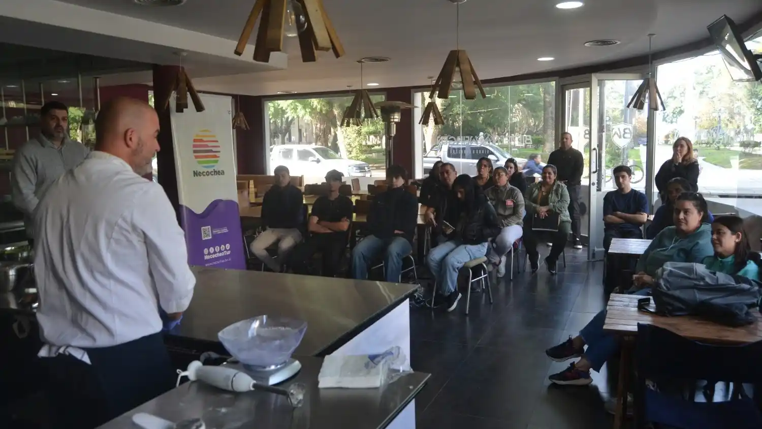 Con el sabor del mar: Gonzalo Almada Massey brindó una master class en Gualeguay