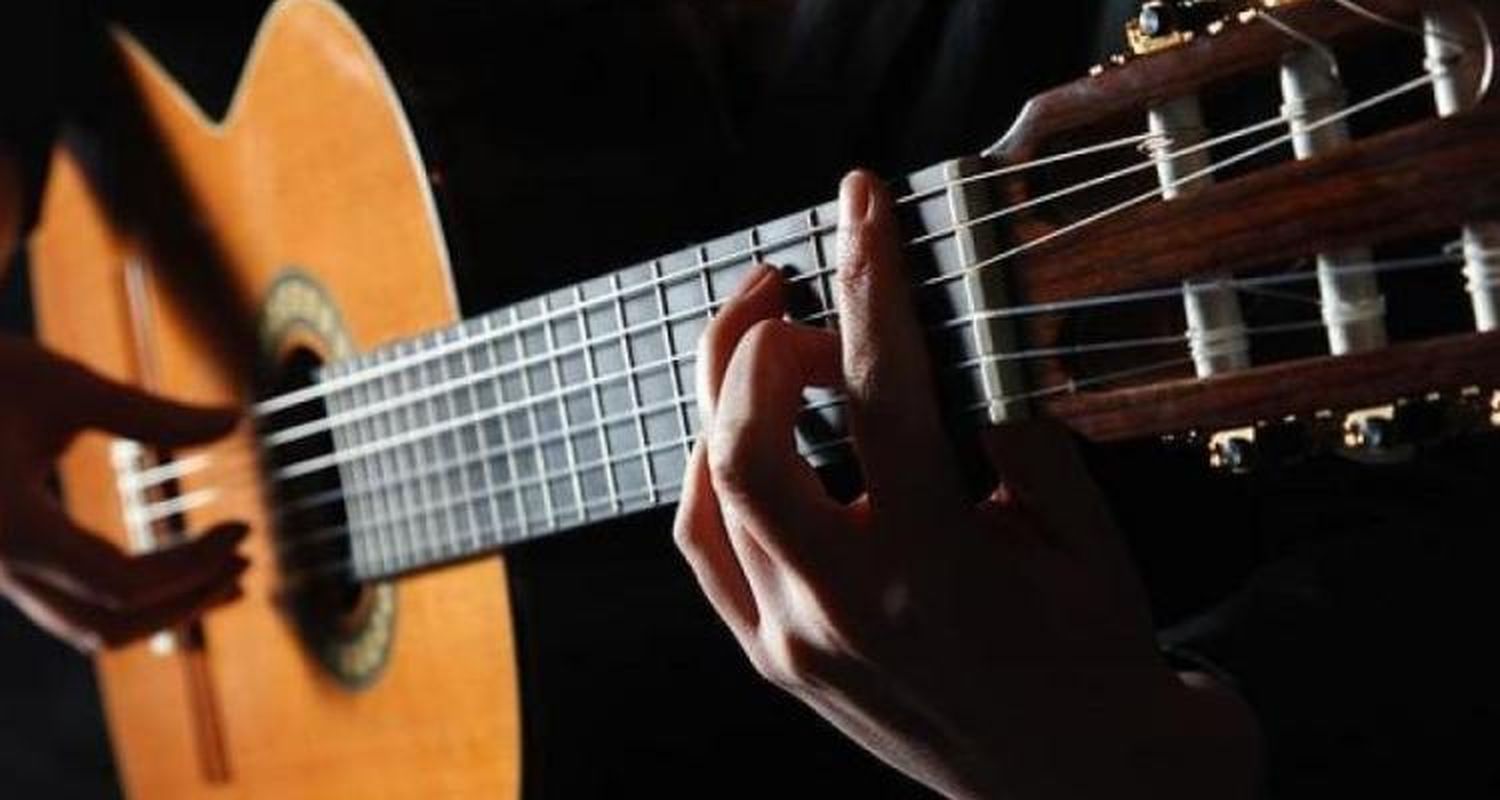 Este sábado, peña Los de Salta frente a la Municipalidad con artistas en vivo y danza