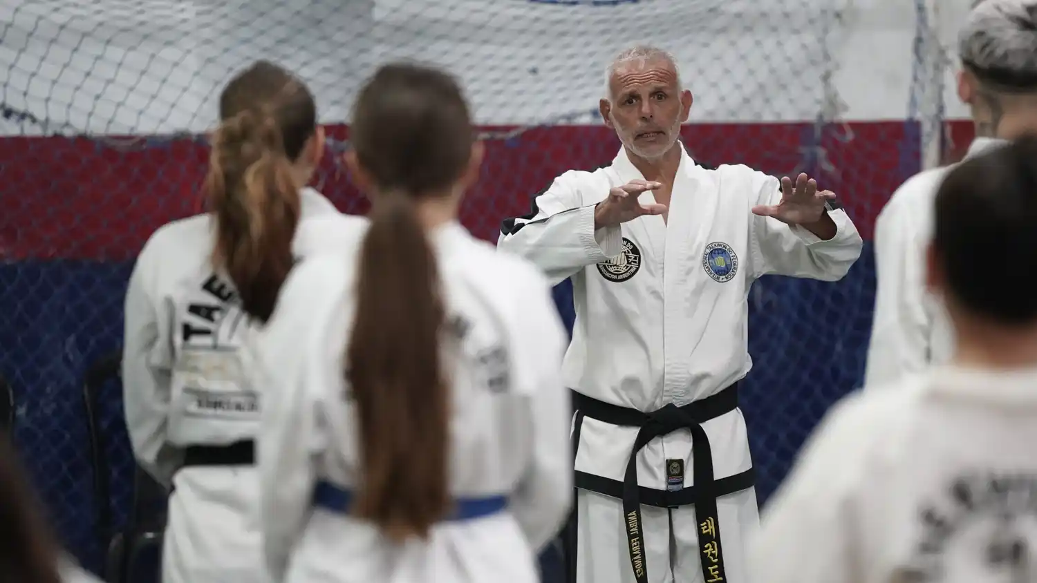 Aníbal Fernández, al frente de la capacitación en la escuela de Quequén