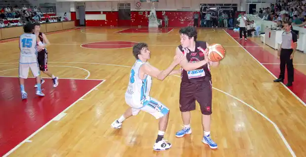 Básquet: Central Entrerriano debutó con triunfo en cuadrangular U17