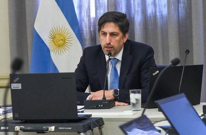 Analizan extender calendario escolar para quienes estén por culminar secundario