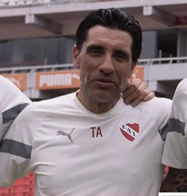 Alejandro Tocalli, director deportivo del fútbol juvenil de Independiente. habló del accionar del club ante los casos de grooming detectados. Foto: CAI