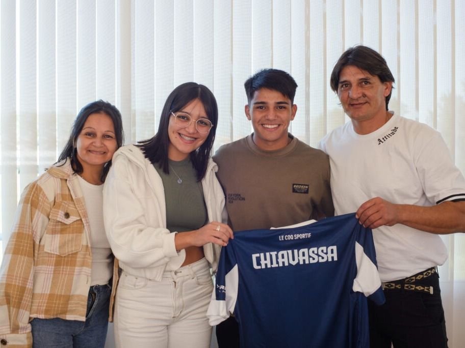 Emiliano Chiavassa firmó contrato profesional con Talleres