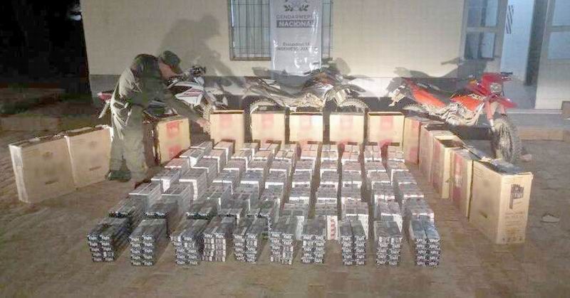 Motociclistas intentaron fugarse con 
7.000 atados de cigarrillos extranjeros