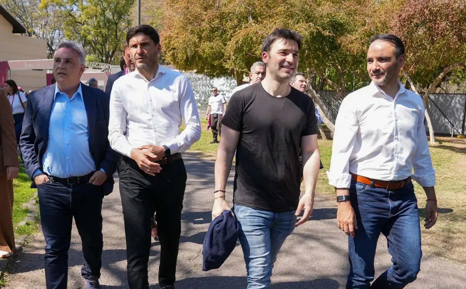 Juegos Suramericanos: Pullaro recorrió con gobernadores las instalaciones deportivas y el Fan Fest en Rosario - 1