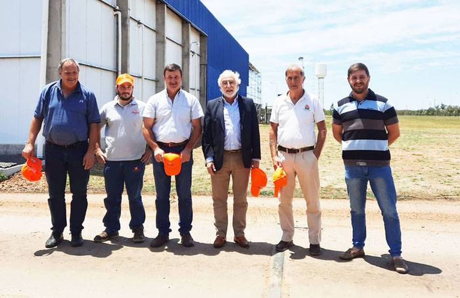 Visita del Subsecretario de Desarrollo de Economías Regionales de la Nación a la fábrica de jugos de Villa del Rosario