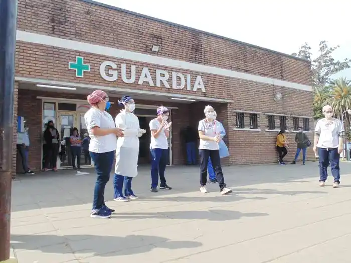 El gobierno prorrogó adicionales especiales a personal que presta funciones en el marco del covid