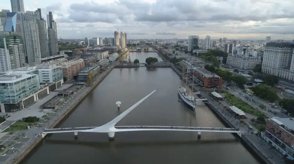 Un total de 107.302, superando el fin de semana de carnaval que visitaron la ciudad 94.012 turistas