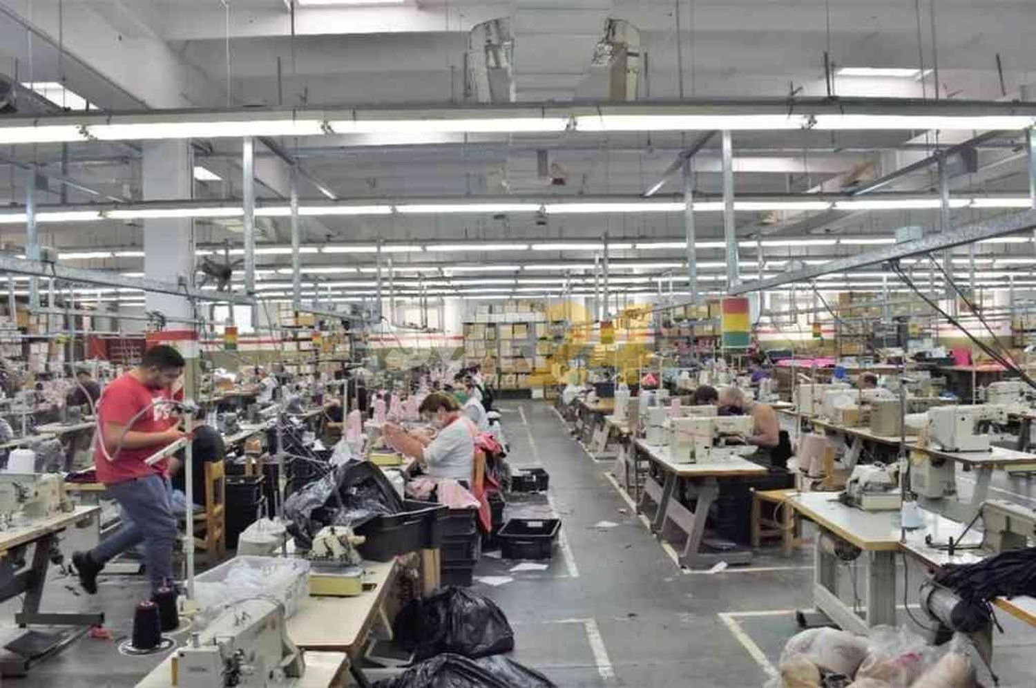 Una ley para la Cooperativa de Trabajo Textil Carreras