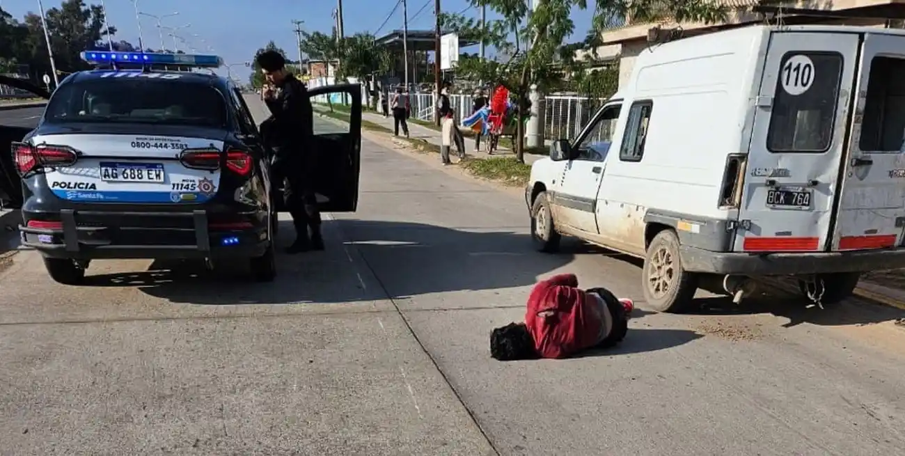 A gran velocidad y tras hacer maniobras de sumo riesgo el motociclista perdió el control del rodado y cayó estrepitosamente sobre la cinta asfáltica. Crédito: El Litoral