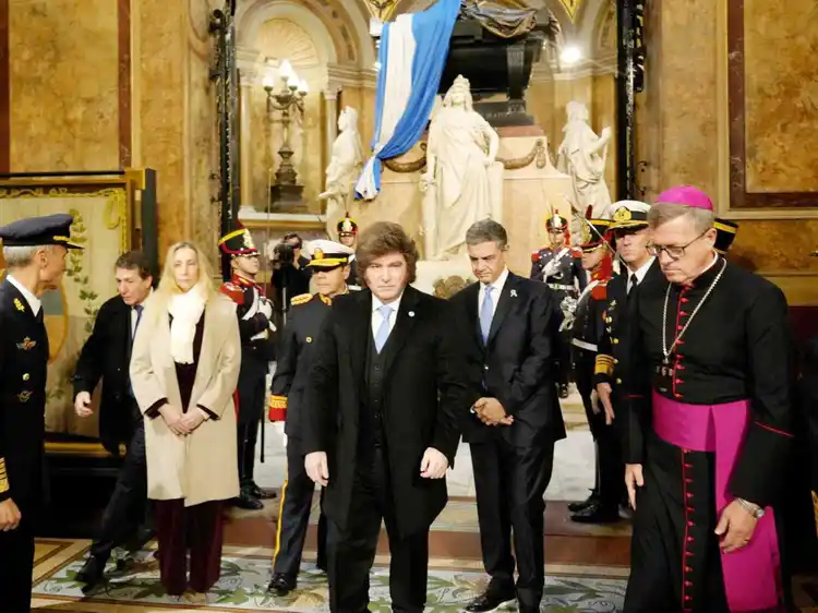 La Iglesia bajó un cambio