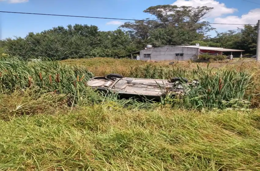 Otro vuelco, esta vez fue en Parque Hermoso: dos personas heridas