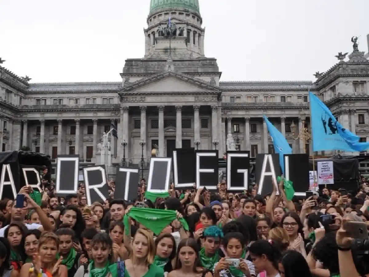 El proyecto de aborto legal ingresó al Senado 