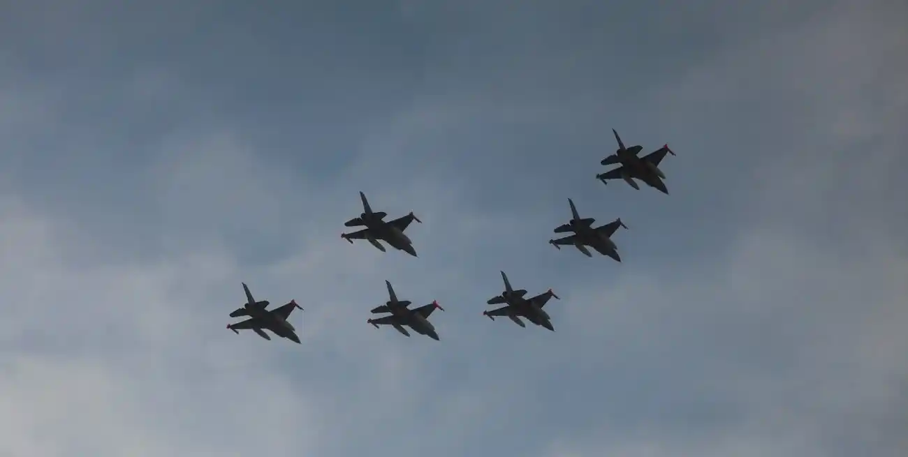 Los aviones que llegaron desde Europa ya forman parte de las FF.AA. Reuters.