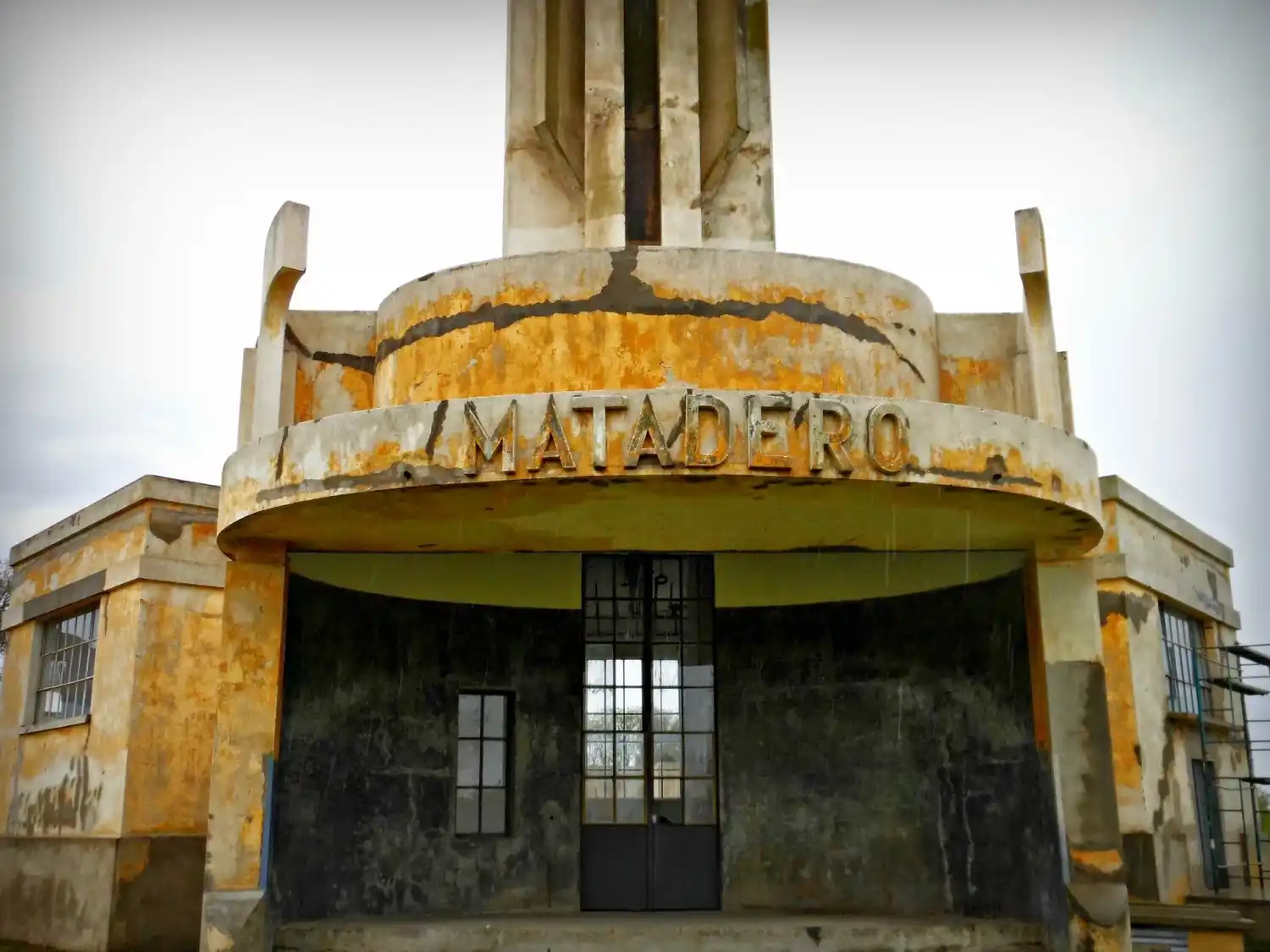 Salliqueló: Contingente visita la ciudad por la obra de Salamone