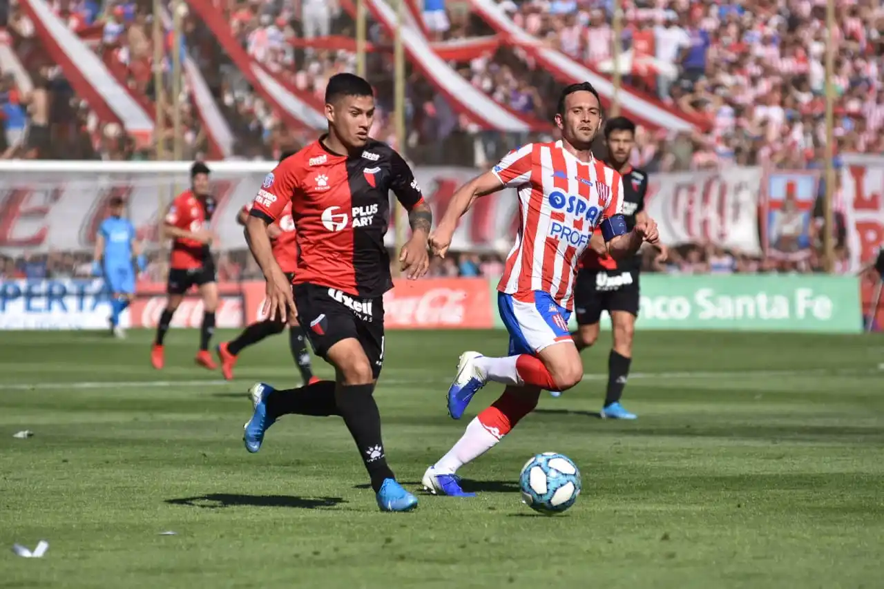 Se disputa el clásico santafesino