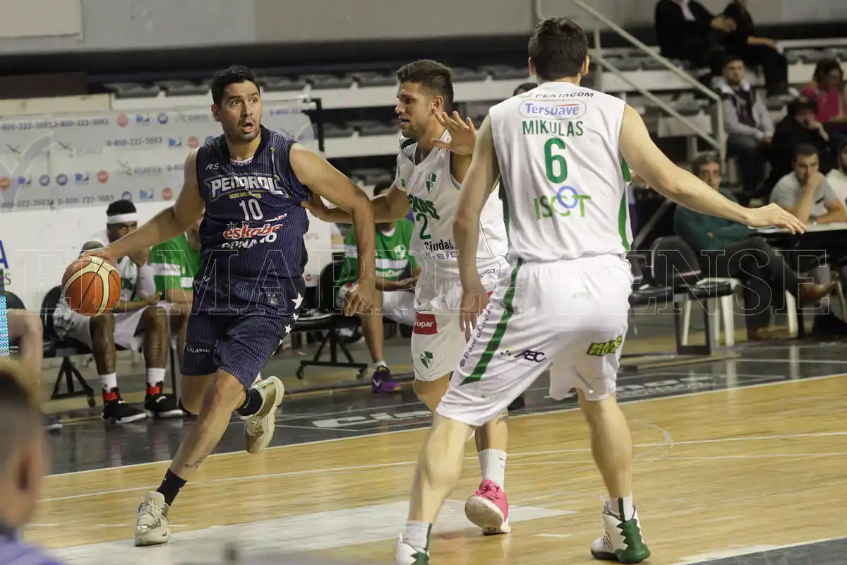 Peñarol despide el año ante un rival de gran actualidad