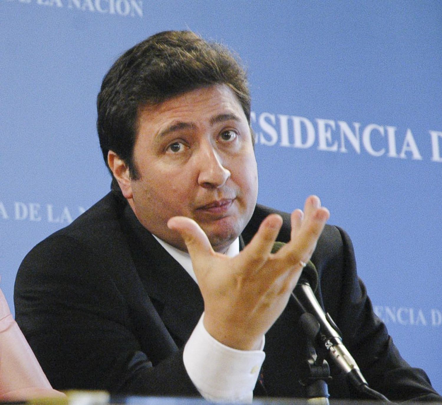 Fernández confirmó el primer ministro de su Gabinete: Arroyo