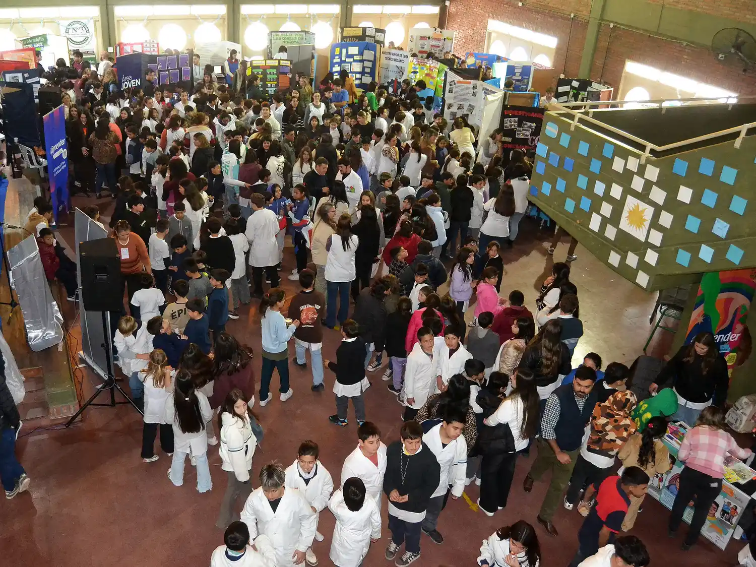 La Feria Regional de Educación 2025 reunió a escuelas de cinco departamentos en Gualeguay
